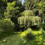Arduinna's Nest Отель типа 